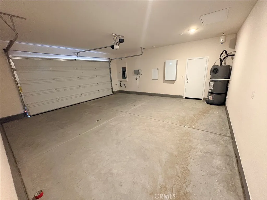 65151 Avenida De Nuves, Desert Hot Springs, California 92240 home-pic-11
