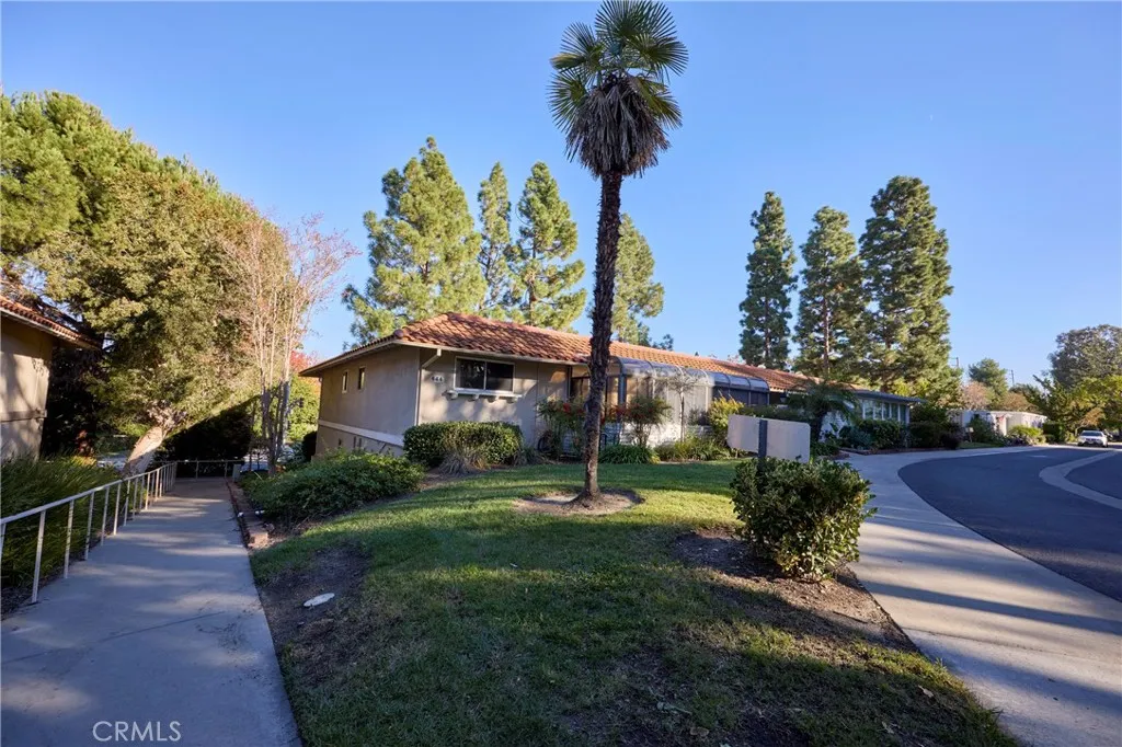644 Avenida Sevilla Q, Laguna Woods, California 92637 home-pic-0