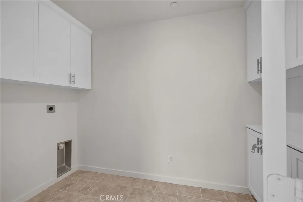 4254 Azure Court, Riverside, California 92505 home-pic-15