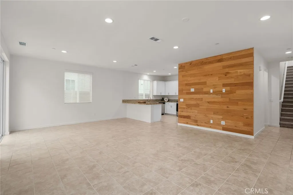 4254 Azure Court, Riverside, California 92505 home-pic-5