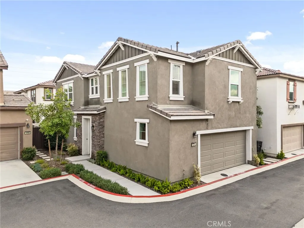 4254 Azure Court, Riverside, California 92505 home-pic-0