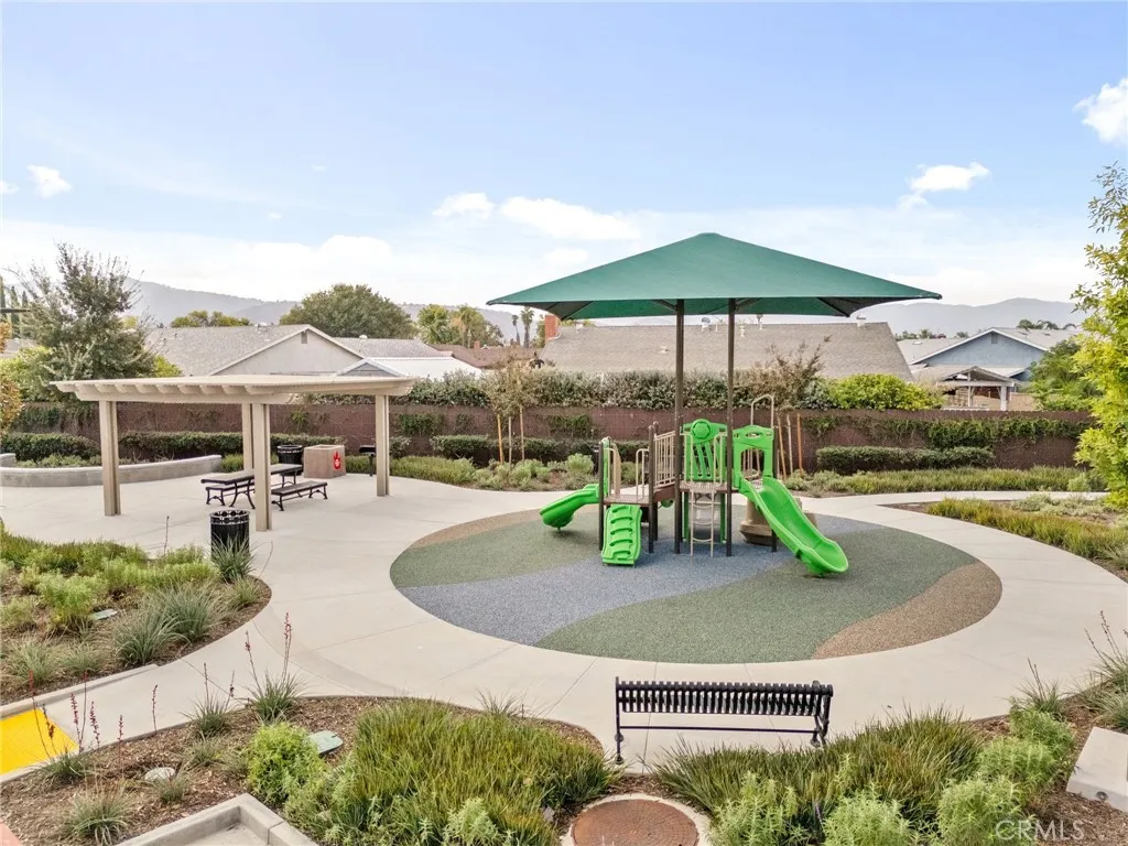 4254 Azure Court, Riverside, California 92505 home-pic-32