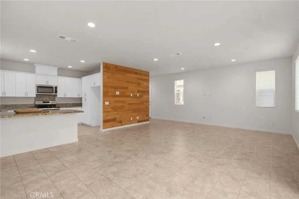 4254 Azure Court, Riverside, California 92505 home-pic-6