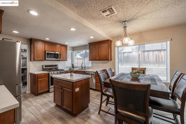 5101 Rodeo Court, Antioch, California 94531-8128