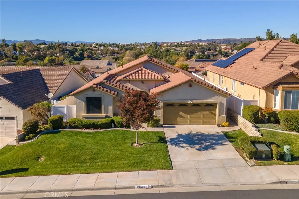 39523 Sierra Madre Drive, Murrieta, California 92563 home-pic-2
