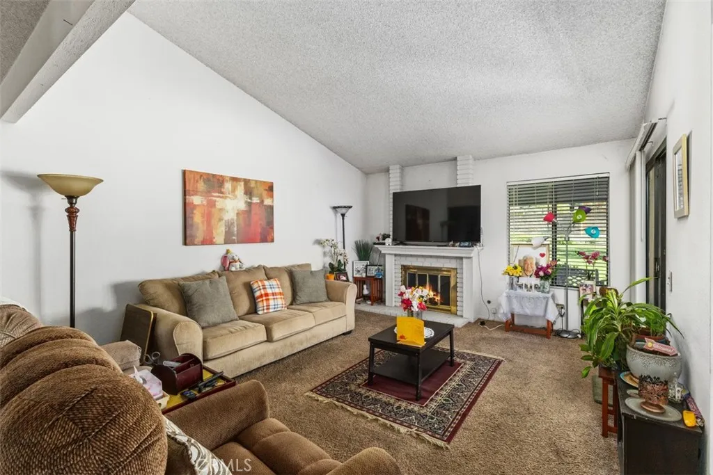 23574 Villena, Mission Viejo, California 92692 home-pic-1