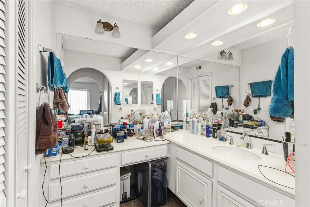 23574 Villena, Mission Viejo, California 92692 home-pic-5