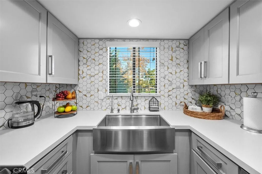 380 W Wilson B106, Costa Mesa, California 92627 home-pic-19