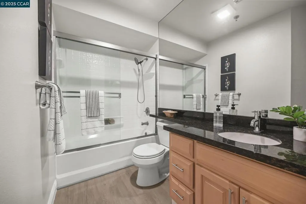 2550 Oak Rd. 209, Walnut Creek, California 94596 home-pic-21