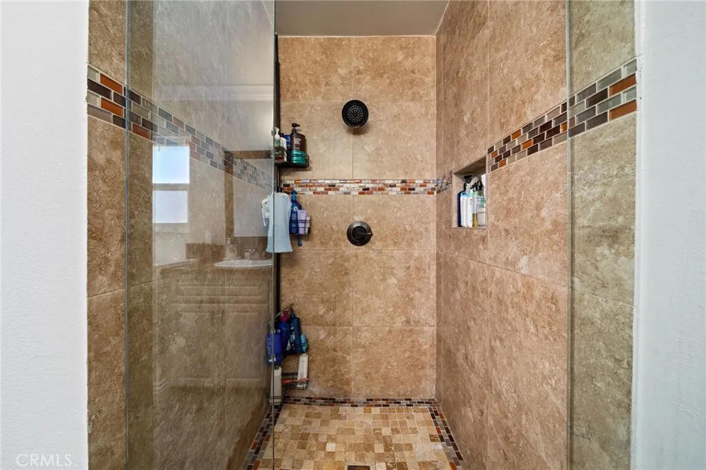 22921 Crol, Lake Forest, California 92630 home-pic-15