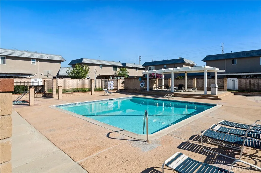 22921 Crol, Lake Forest, California 92630 home-pic-32