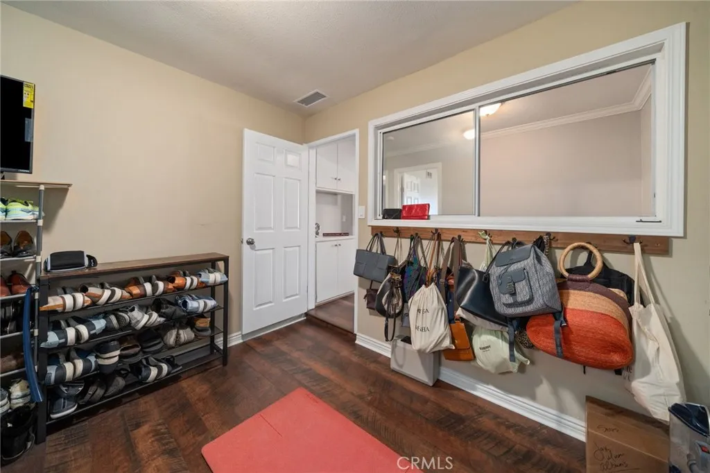 22921 Crol, Lake Forest, California 92630 home-pic-22