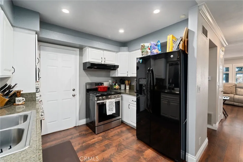 22921 Crol, Lake Forest, California 92630 home-pic-9