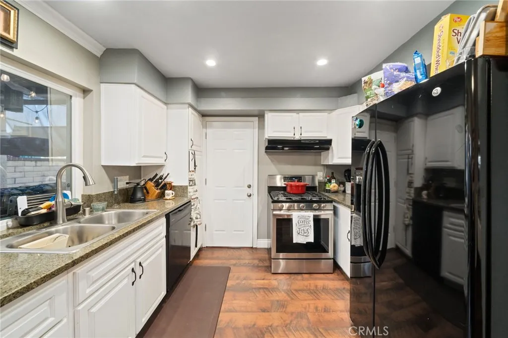 22921 Crol, Lake Forest, California 92630 home-pic-7