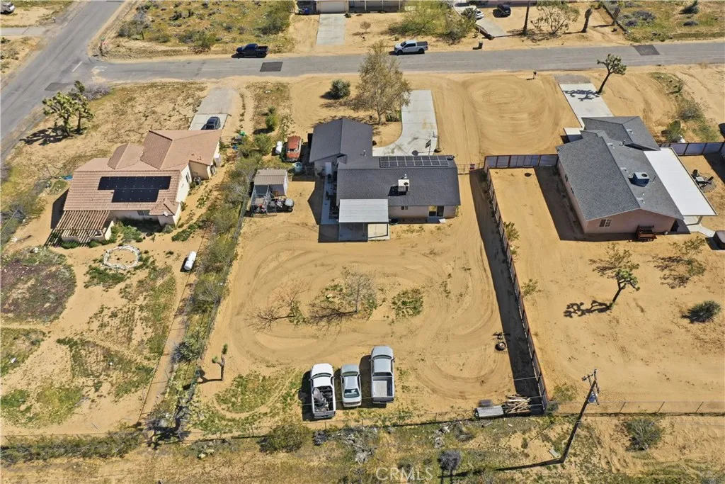 3620 Lexington, Yucca Valley, California 92284 home-pic-8