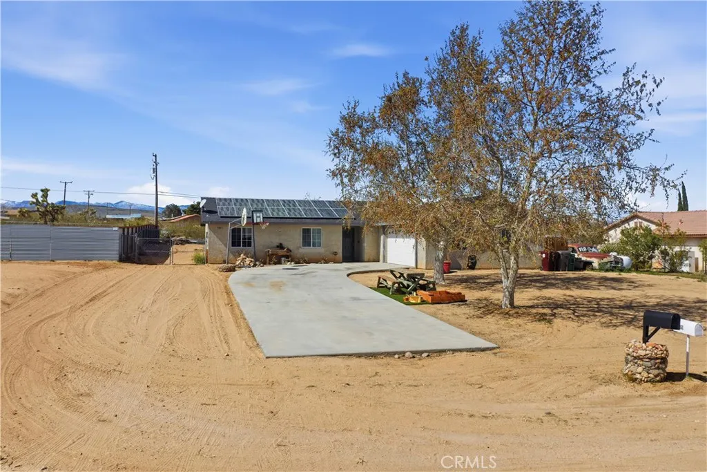 3620 Lexington, Yucca Valley, California 92284 home-pic-3