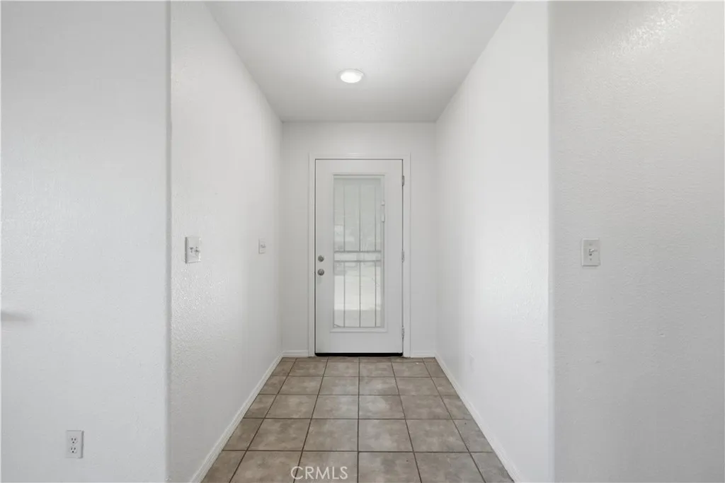 3620 Lexington, Yucca Valley, California 92284 home-pic-20