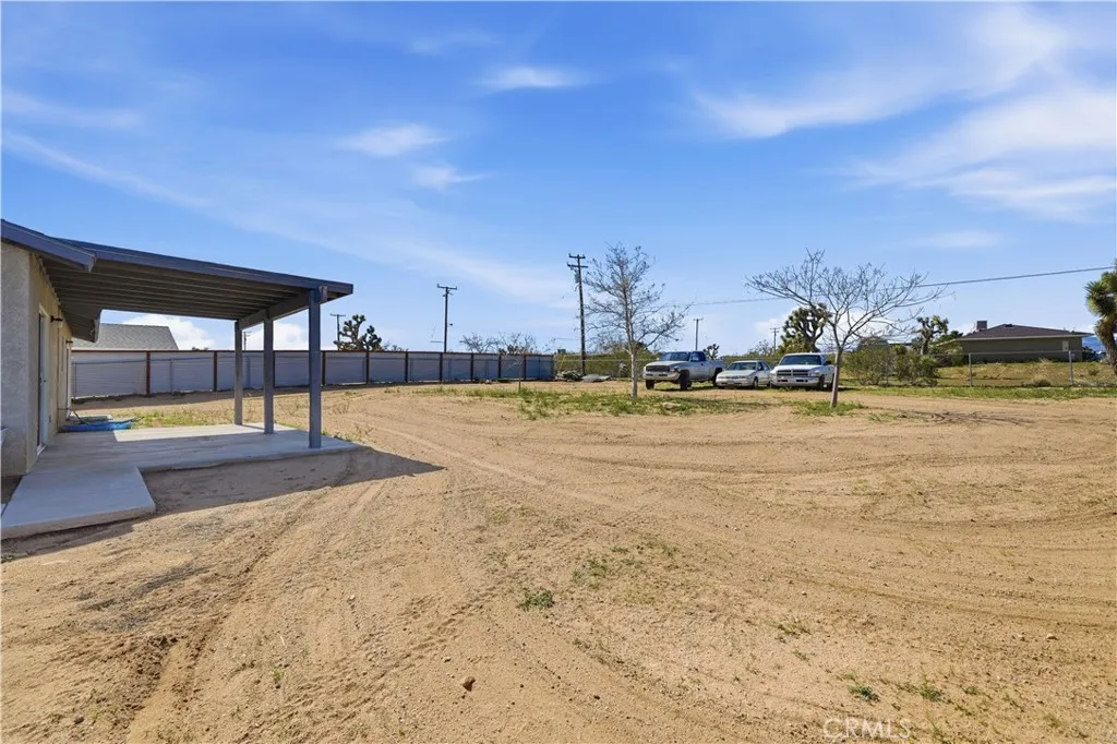 3620 Lexington, Yucca Valley, California 92284 home-pic-17