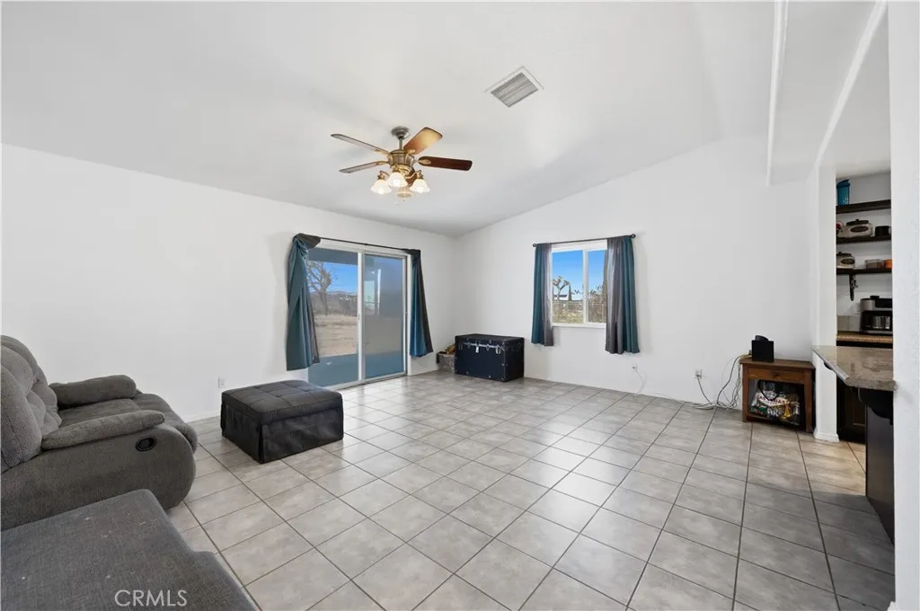 3620 Lexington, Yucca Valley, California 92284 home-pic-21