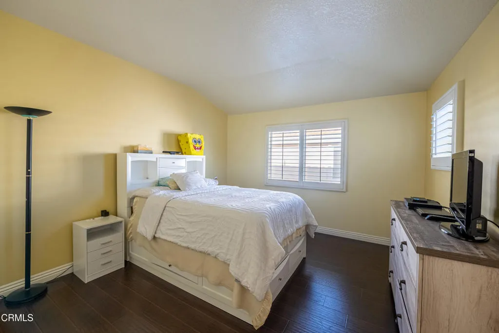 621 Hawks Bill Place, Simi Valley, California 93065 home-pic-18