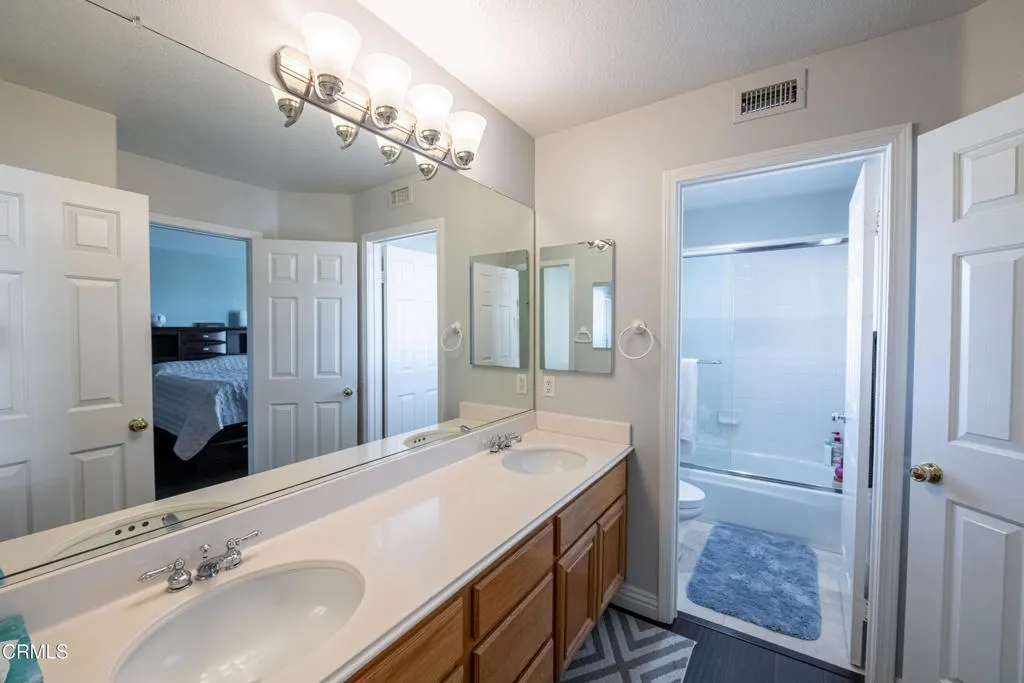 621 Hawks Bill Place, Simi Valley, California 93065 home-pic-20