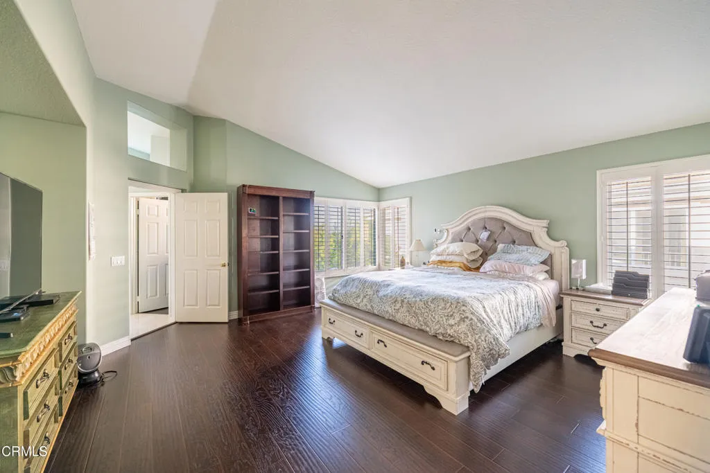 621 Hawks Bill Place, Simi Valley, California 93065 home-pic-16