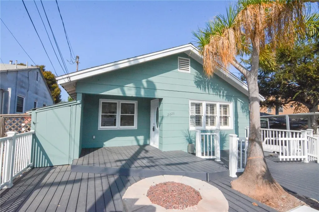 2226 Etiwanda Street 2, San Diego, California 92107 home-pic-1