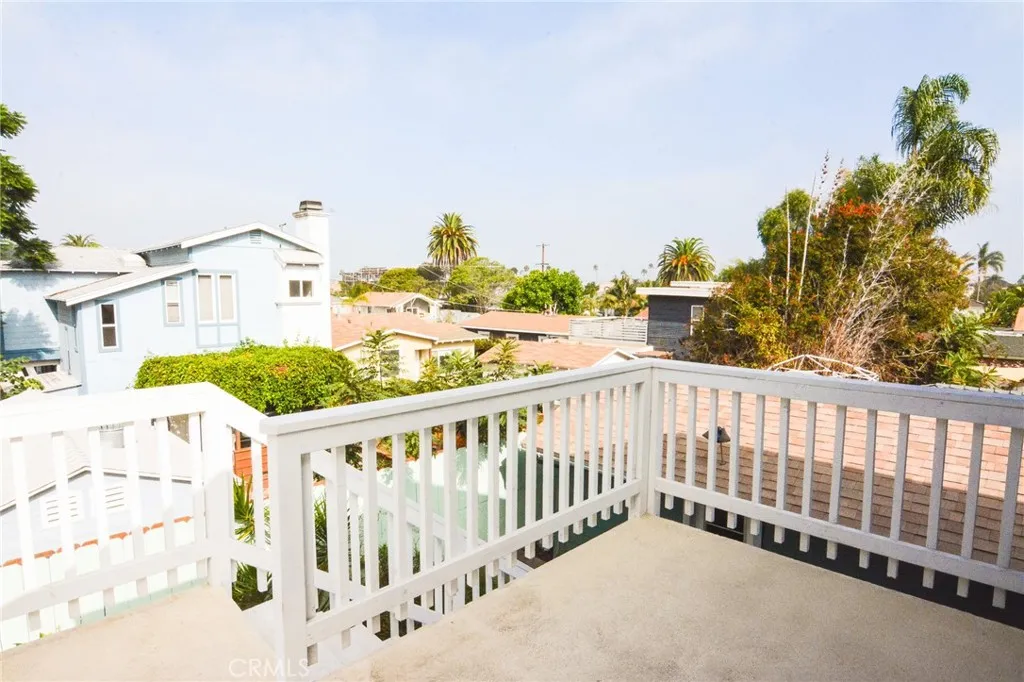 2226 Etiwanda Street 2, San Diego, California 92107 home-pic-7