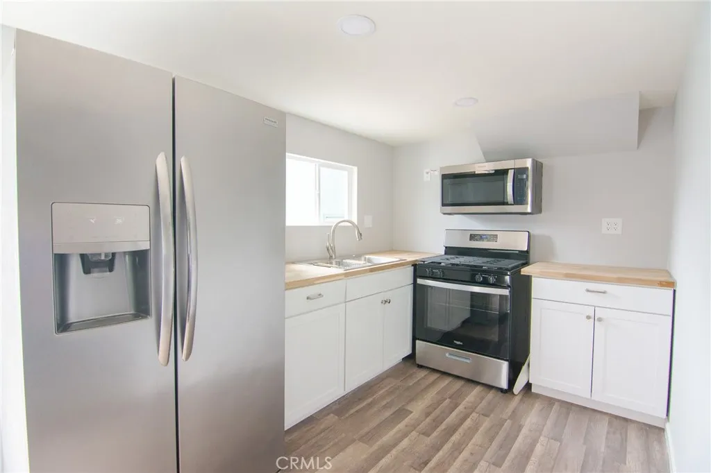 2226 Etiwanda Street 2, San Diego, California 92107 home-pic-19