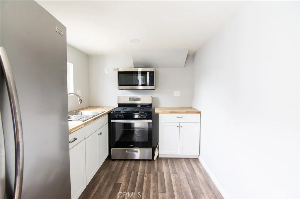 2226 Etiwanda Street 2, San Diego, California 92107 home-pic-18