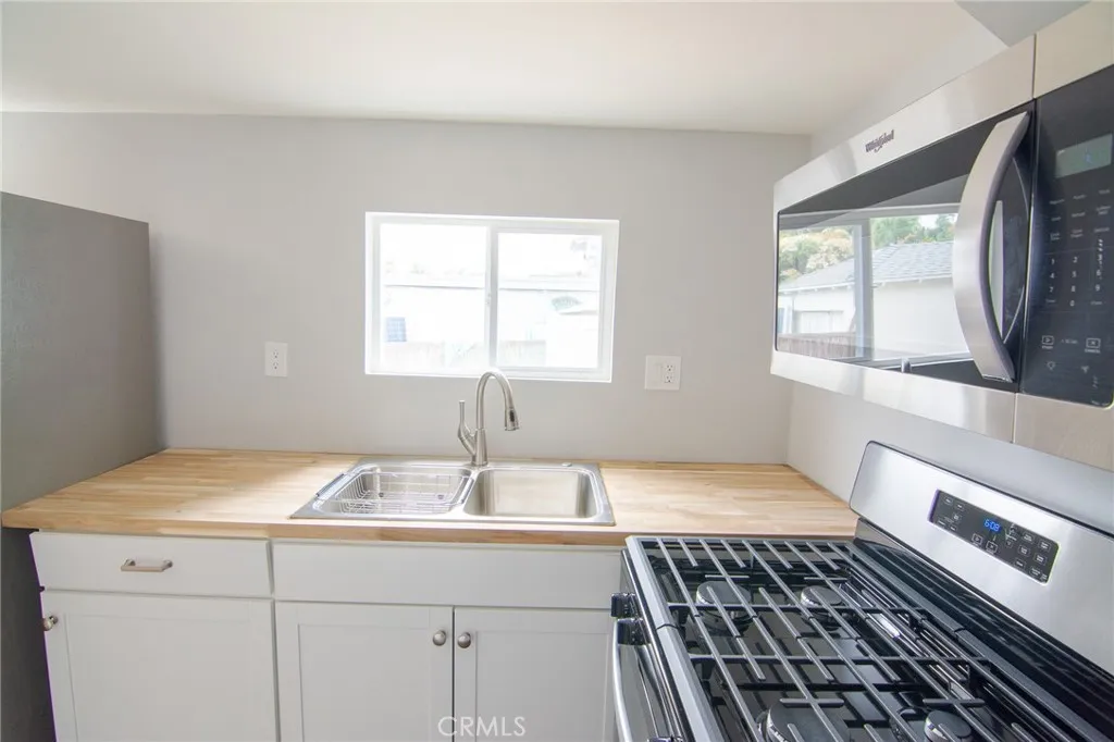 2226 Etiwanda Street 2, San Diego, California 92107 home-pic-20