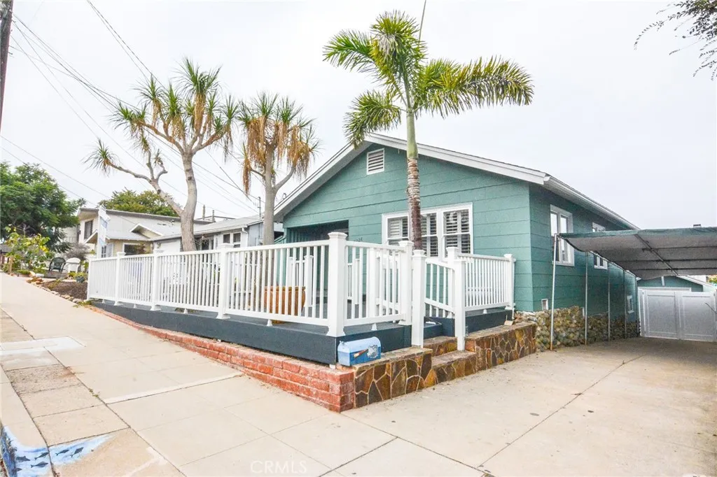 2226 Etiwanda Street 2, San Diego, California 92107 home-pic-0