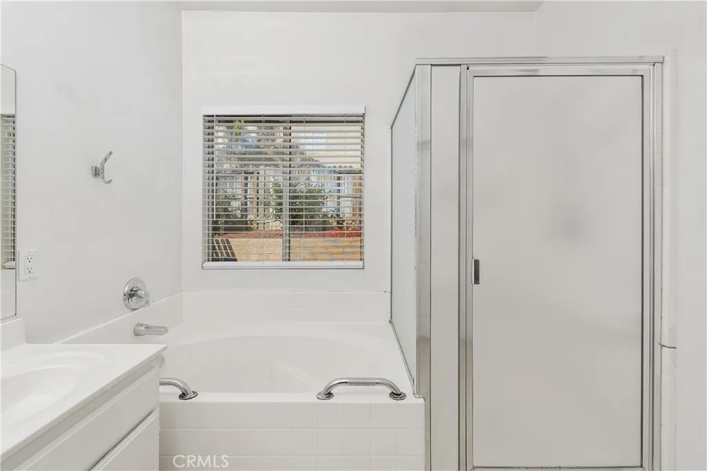 27750 Tate, Menifee, California 92585 home-pic-17