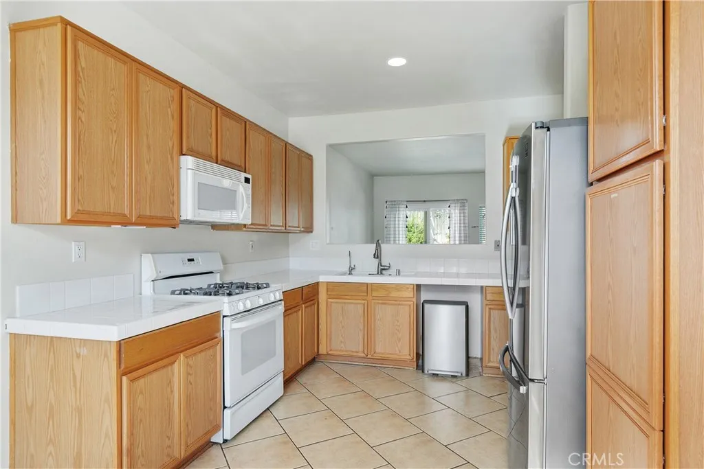 27750 Tate, Menifee, California 92585 home-pic-25