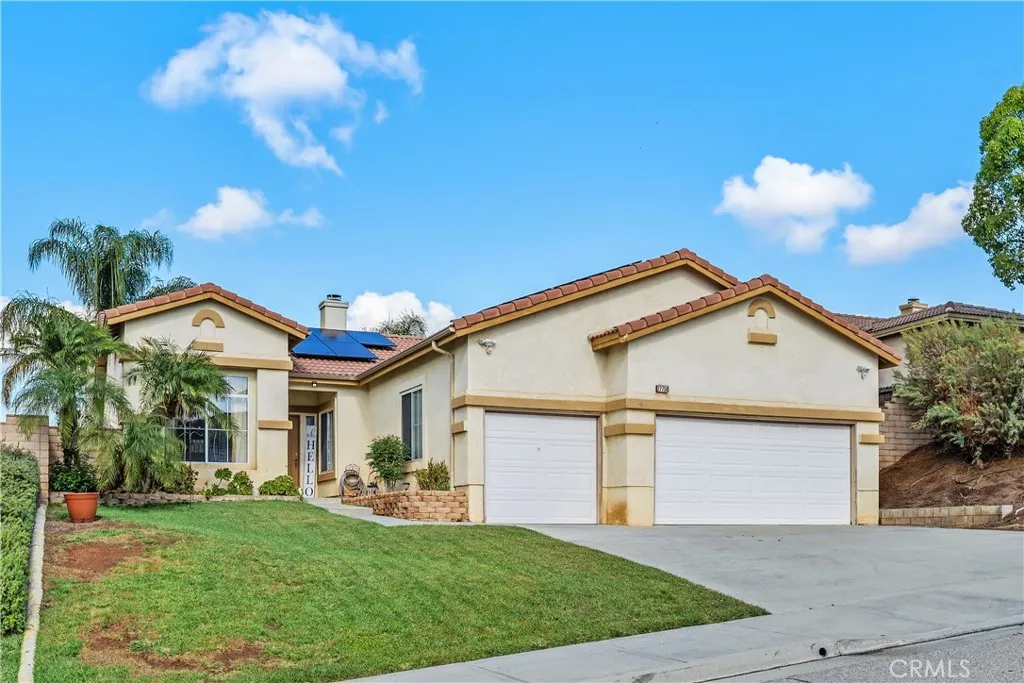 27750 Tate, Menifee, California 92585 home-pic-2