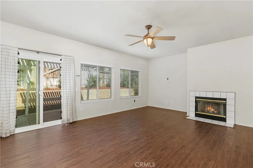 27750 Tate, Menifee, California 92585 home-pic-4