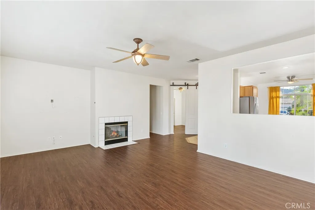 27750 Tate, Menifee, California 92585 home-pic-6