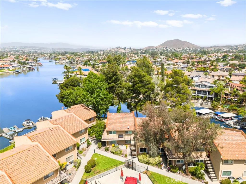 24311 Canyon Lake Drive N, Canyon Lake, California 92587 home-pic-38