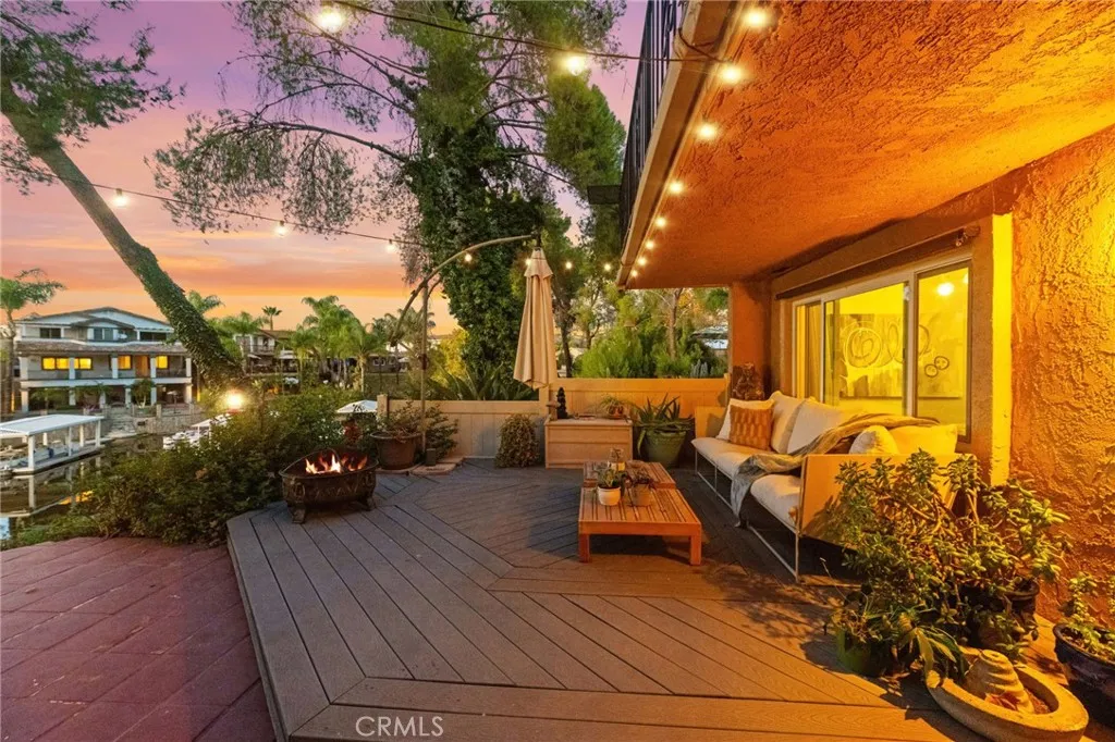 24311 Canyon Lake Drive N, Canyon Lake, California 92587 home-pic-2