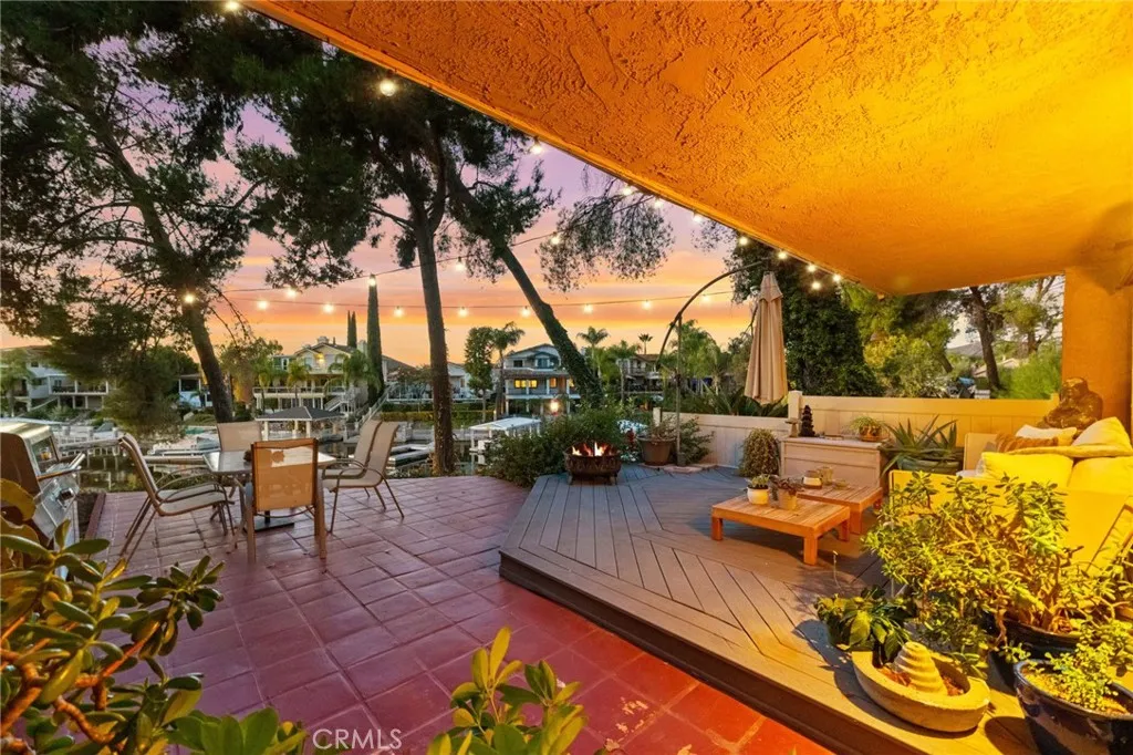 24311 Canyon Lake Drive N, Canyon Lake, California 92587 home-pic-3