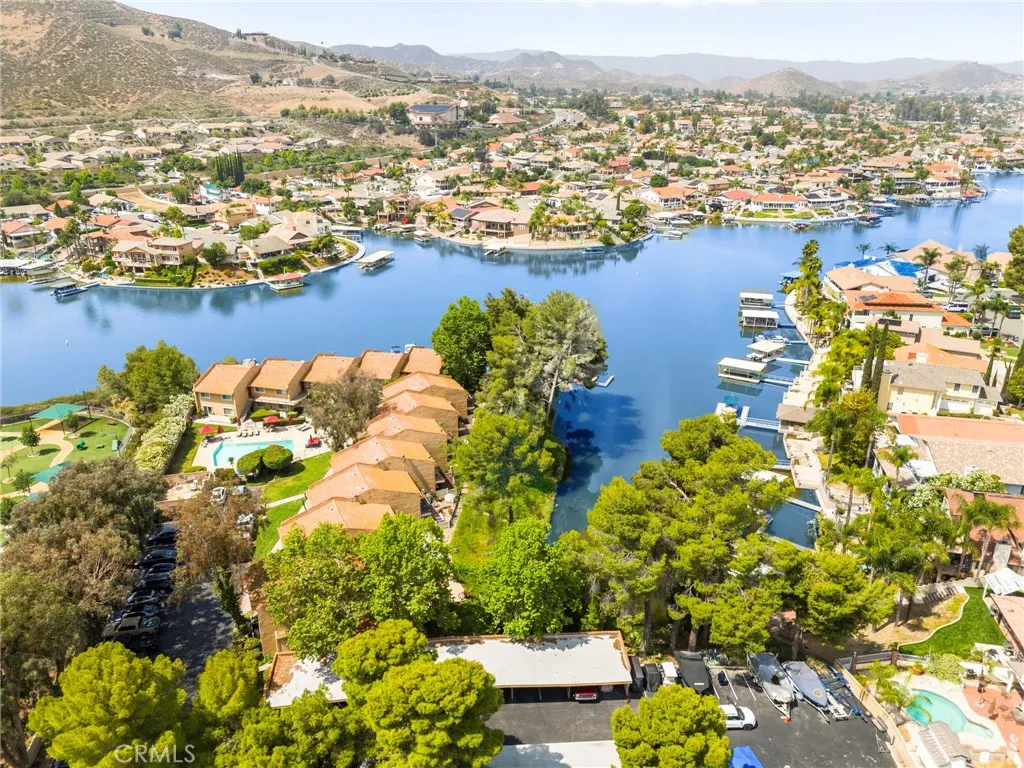 24311 Canyon Lake Drive N, Canyon Lake, California 92587 home-pic-39
