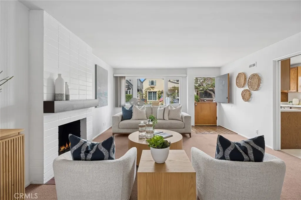 212 Opal, Newport Beach, California 92662 home-pic-8