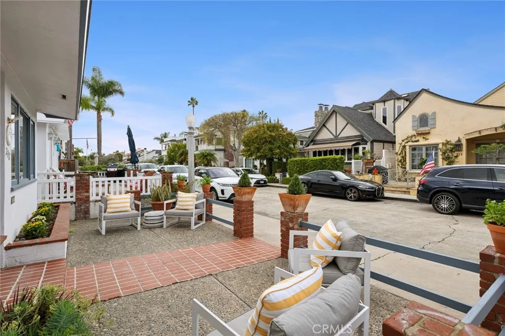 212 Opal, Newport Beach, California 92662 home-pic-3
