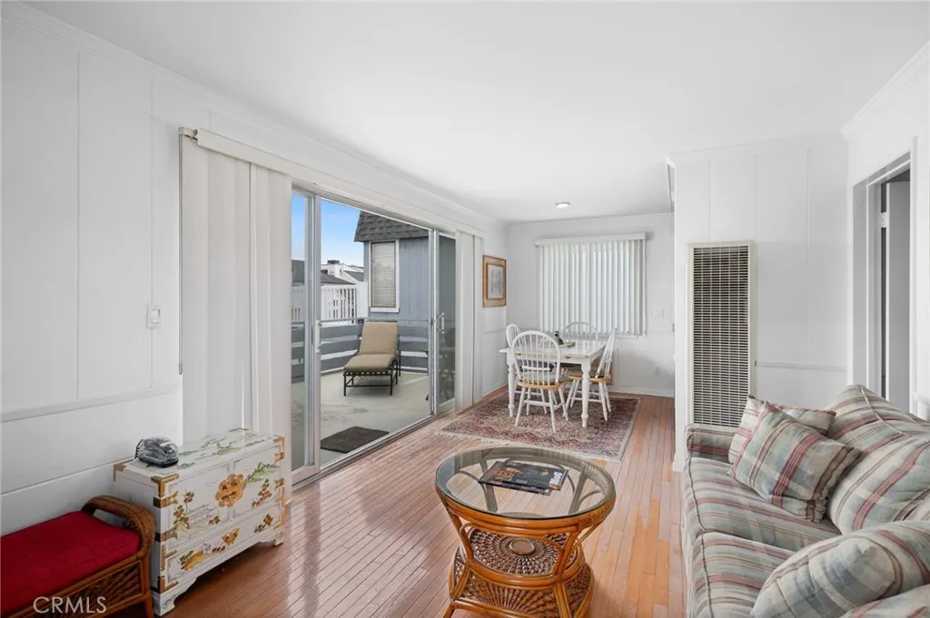 212 Opal, Newport Beach, California 92662 home-pic-16