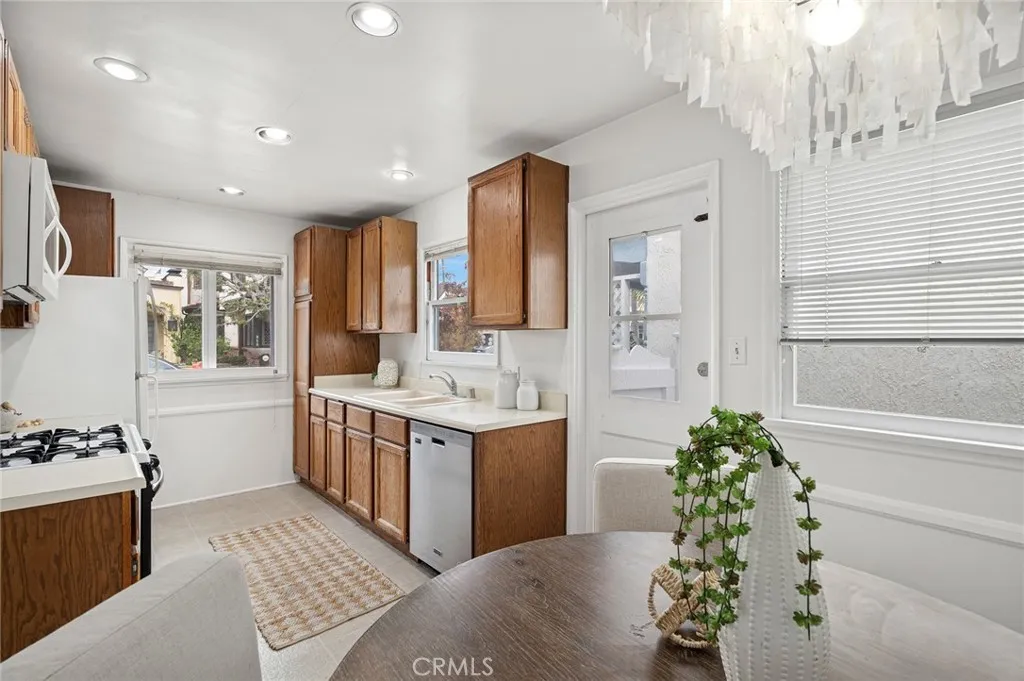 212 Opal, Newport Beach, California 92662 home-pic-10