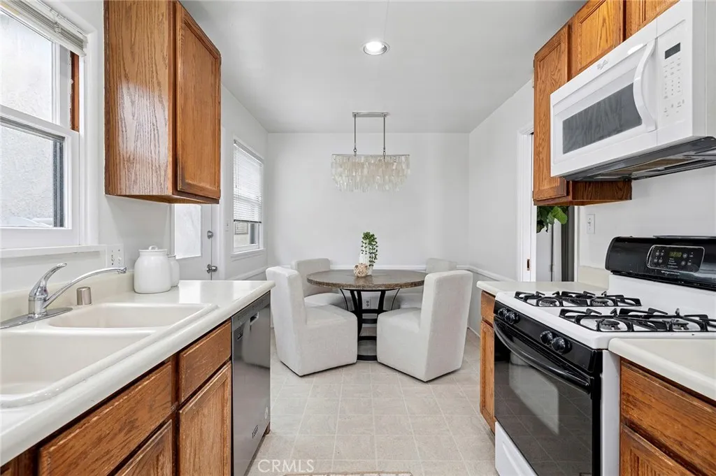 212 Opal, Newport Beach, California 92662 home-pic-9