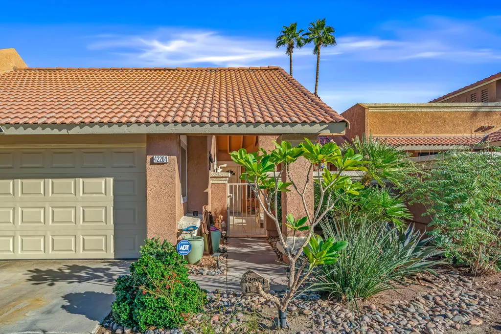 42204 Sultan Avenue, Palm Desert, California 92211 home-pic-2