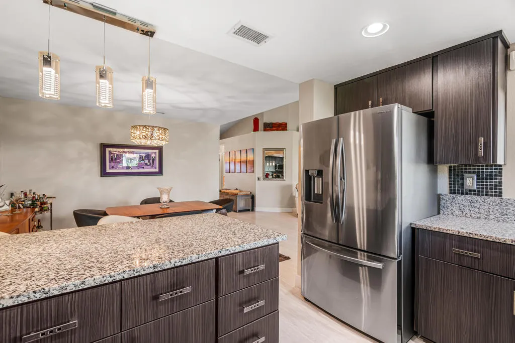 42204 Sultan Avenue, Palm Desert, California 92211 home-pic-19