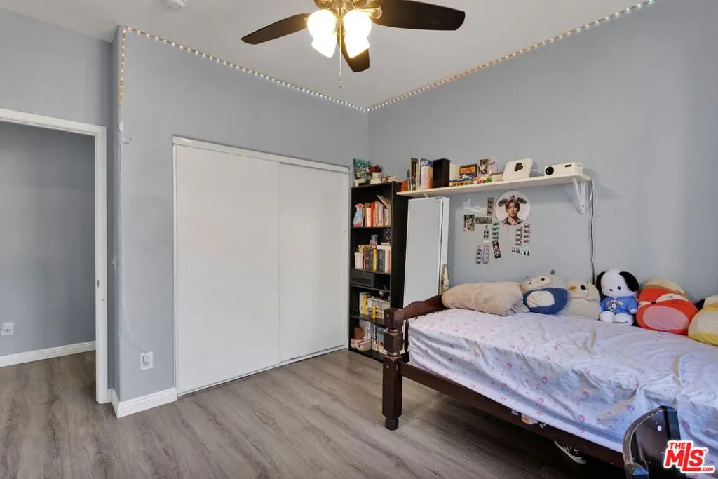 13292 Via Del Lago, Victorville, California 92392 home-pic-21