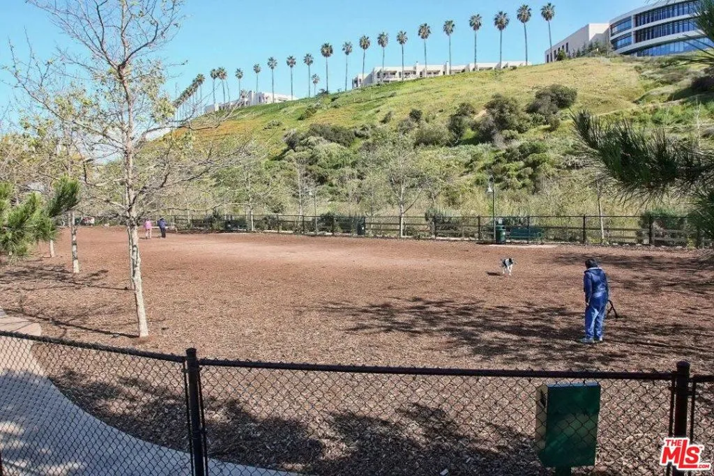 5350 Playa Vista Drive 14, Playa Vista, California 90094 home-pic-56